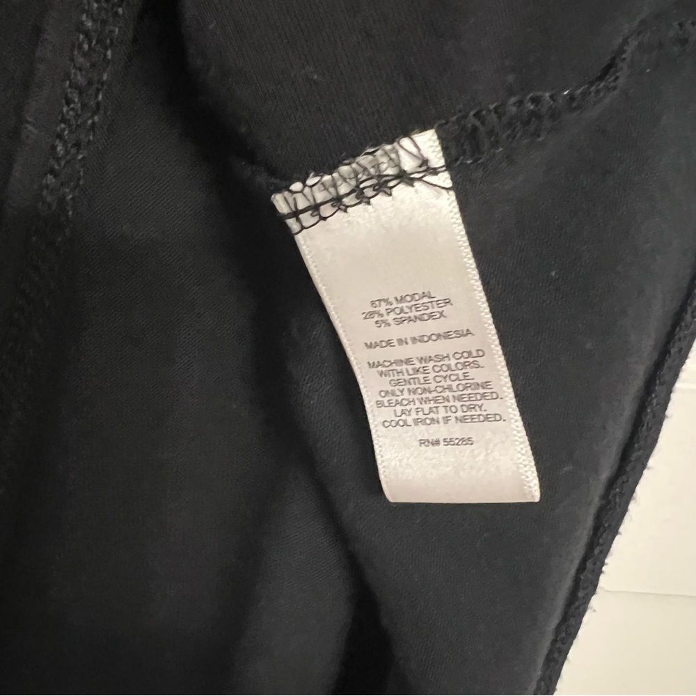 Express Asymmetrical Tank Top - Picture 3 of 3